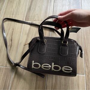 NWT BEBE Women’s Fabiola Croco Mini Crossbody Bag Faux Leather Purse Chocolate